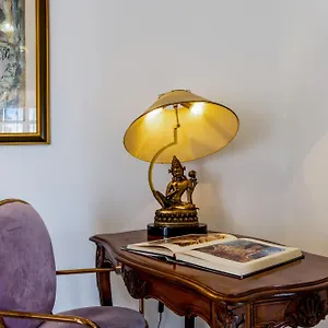https://palazzo-dautore-luxury-home-ragusa-centro.sicilyhotelsitaly.net